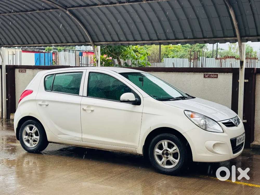 Hyundai I20 Sports Petrol Cng 2011 Insurance Valid 215000 Negotiable