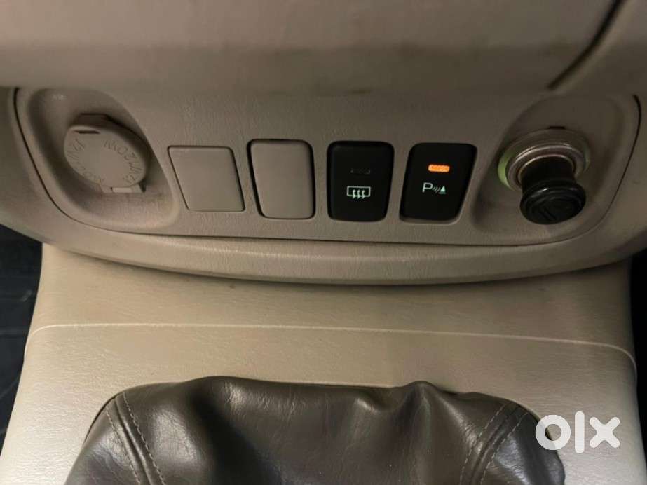 Toyota Innova 2.5 G (diesel) 8 Seater, 2013