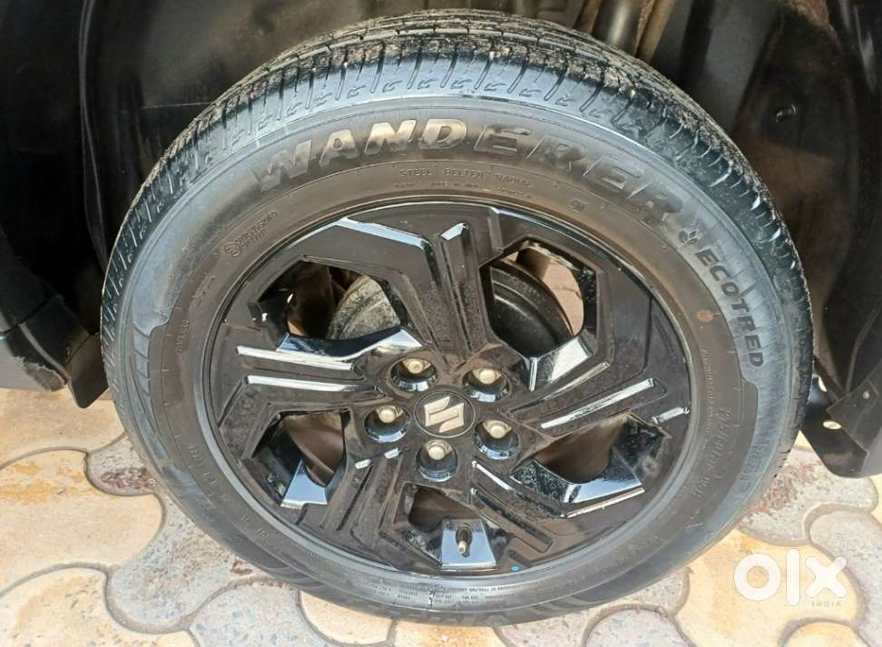 Maruti Suzuki Brezza 1.5 Zxi Smart Hybrid, 2022, Petrol