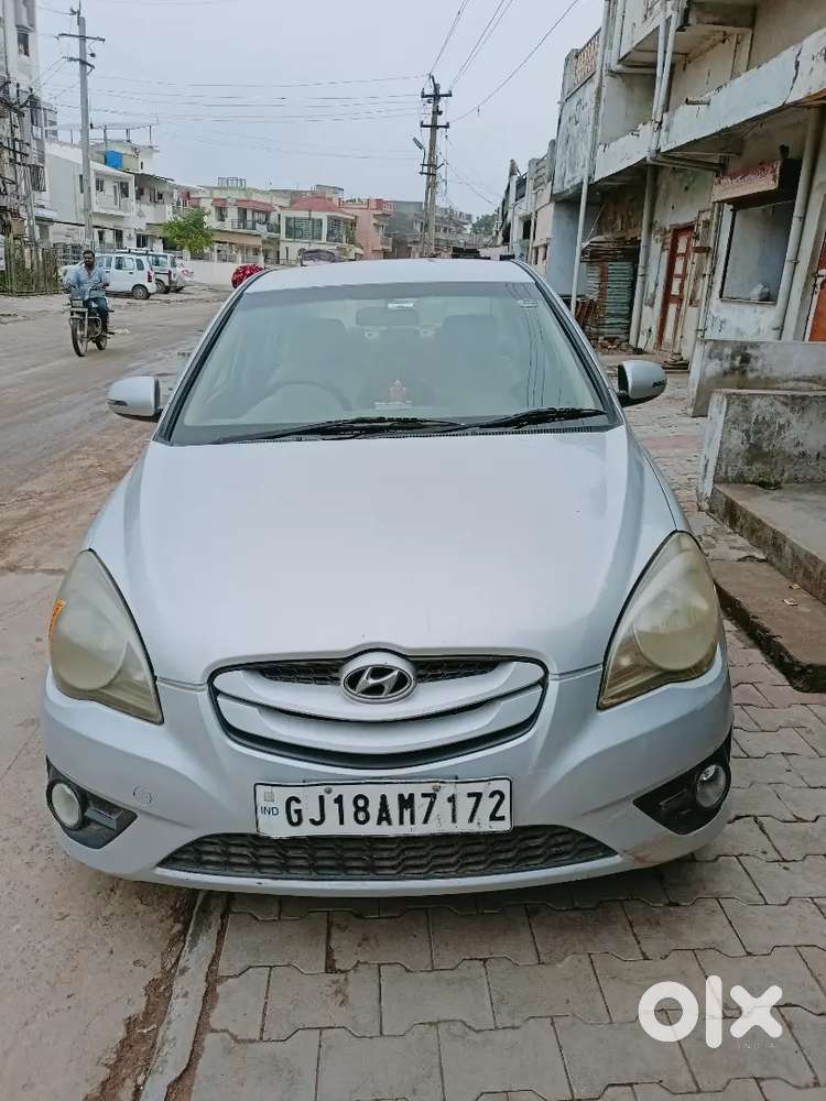Hyundai Verna 2010