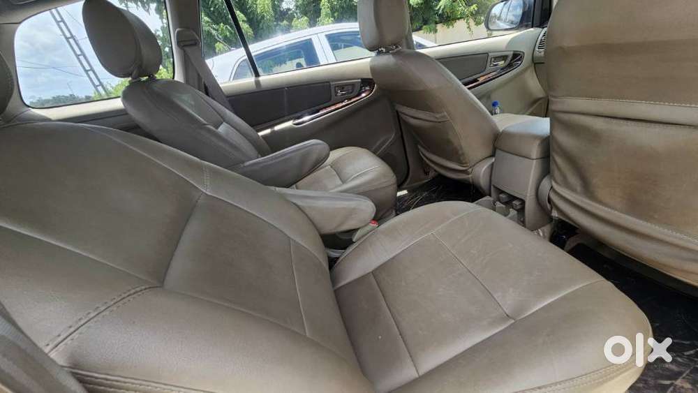 Toyota Innova 2.5 Vx 8 Str, 2012, Diesel