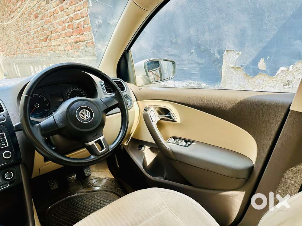 Volkswagen Vento Petrol 2011