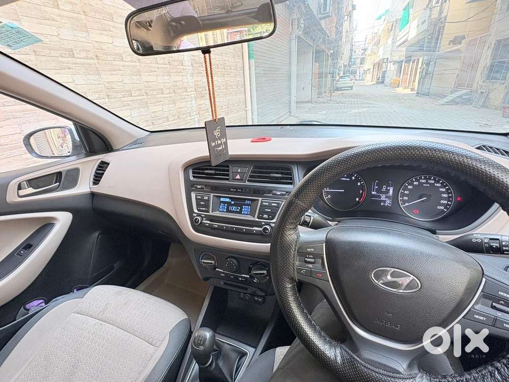 Hyundai 2017 Petrol Manual Year