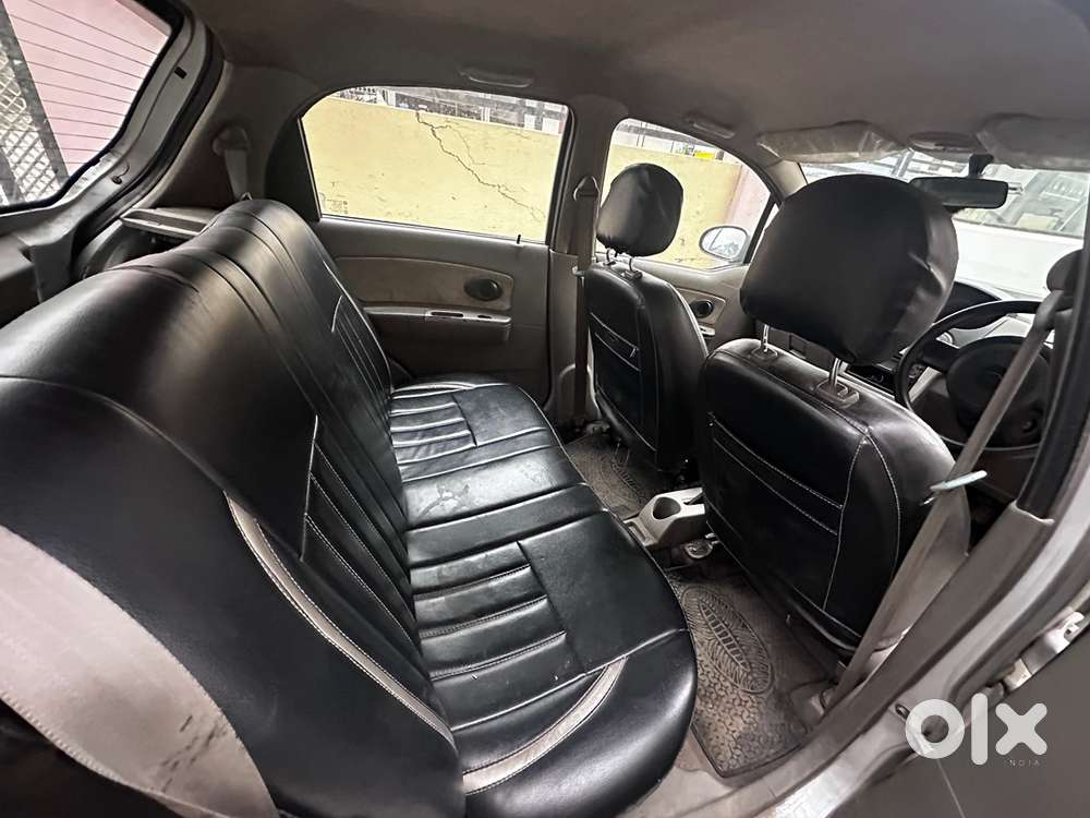 Chevrolet Spark Petrol 2013