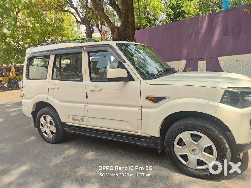 Mahindra Scorpio S6 Plus, 2017, Diesel