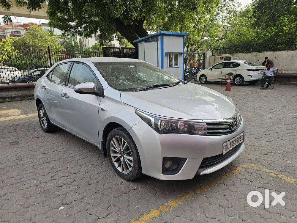 Toyota Corolla Altis Gl, 2014, Petrol