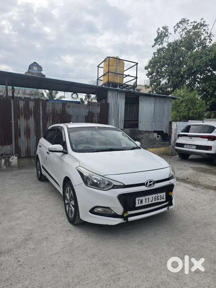 Hyundai Elite I20 2014 Petrol 120000 Km Driven