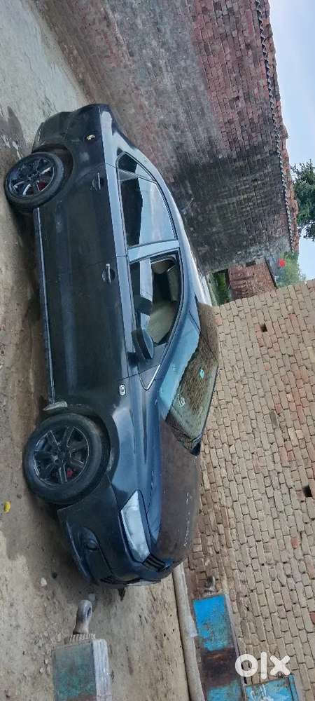 Gadi Me Koi Kam. Nhi Hai 4 Tyre New Hai