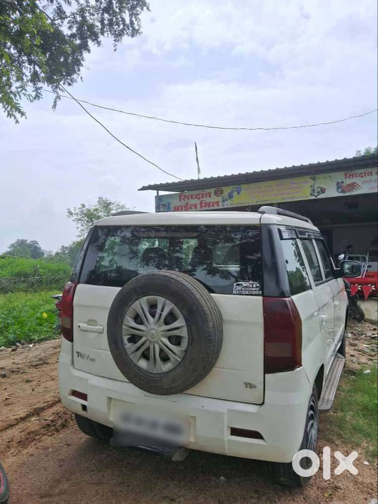 Mahindra Tuv 300 2016 Diesel 210000 Km Driven
