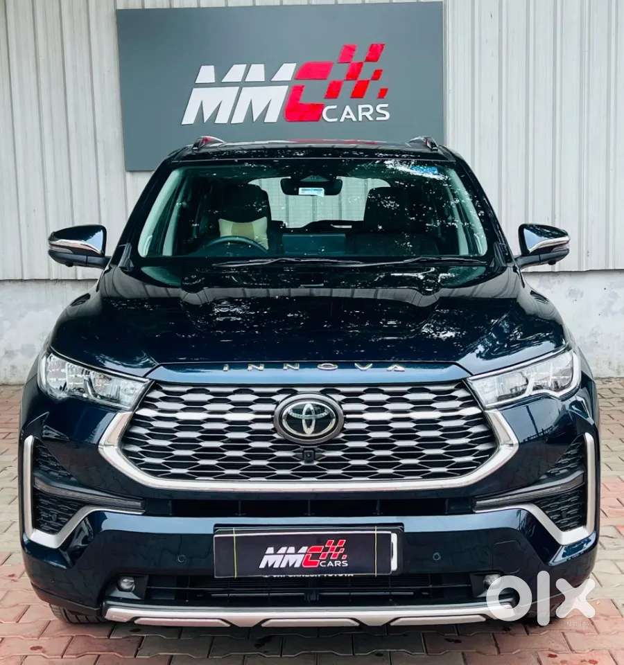 Toyota Innova Hycross 2.0 Zx (o) Hybrid 7 Str, 2025, Petrol