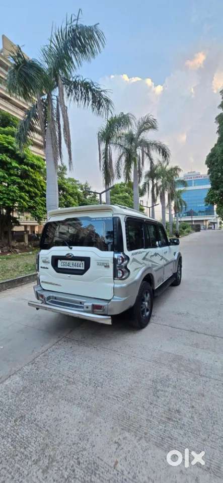 Mahindra Scorpio S10, 2016, Diesel