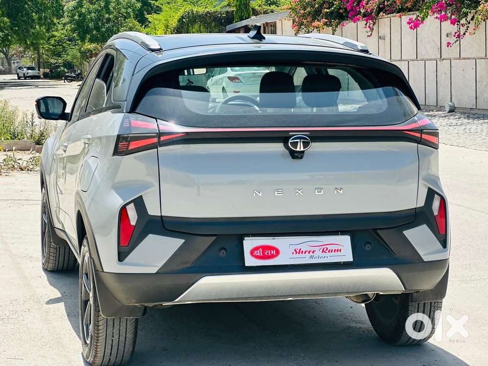 Tata Nexon Creative Plus S 1.2 Revotron Petrol 7dca, 2025, Petrol