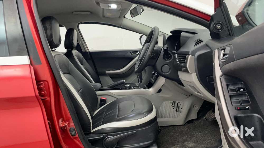 Tata Nexon 1.2 Revotron Xza Plus (o) Dual Tone, 2018, Diesel