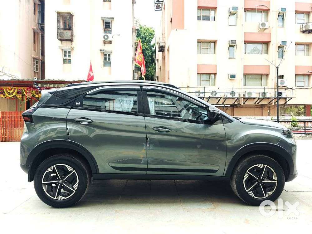 Tata Nexon Fearless Plus 1.2 Revotron Petrol 6 Mt, 2023, Petrol