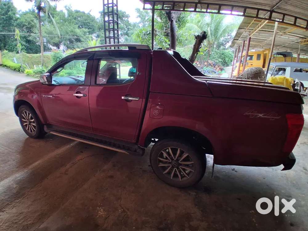 Isuzu V-cross Z 2023