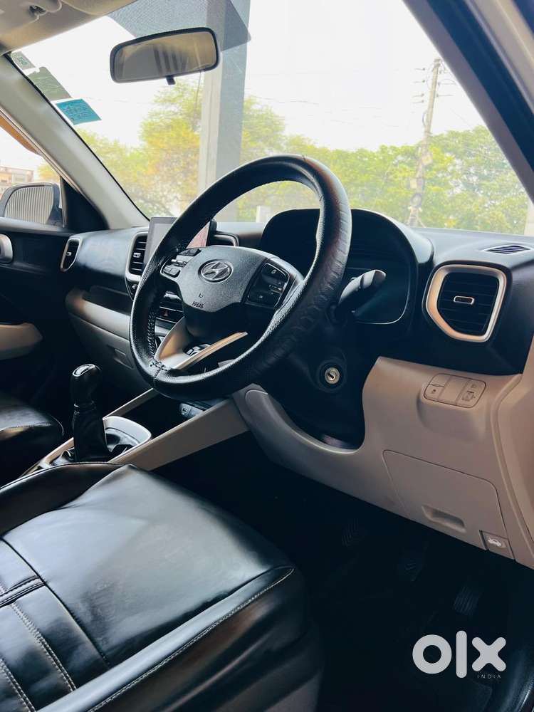 Hyundai Venue [2022-ongoing] 1.2 S, 2022, Petrol