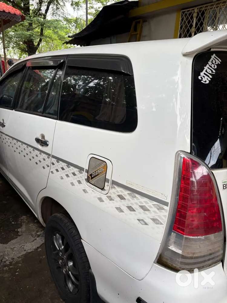 Toyota Innova 2.5 V 2011