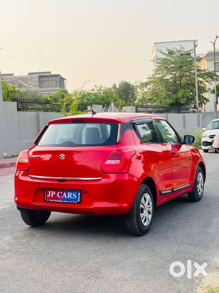 Maruti Suzuki Swift Vxi + Manual, 2022, Petrol