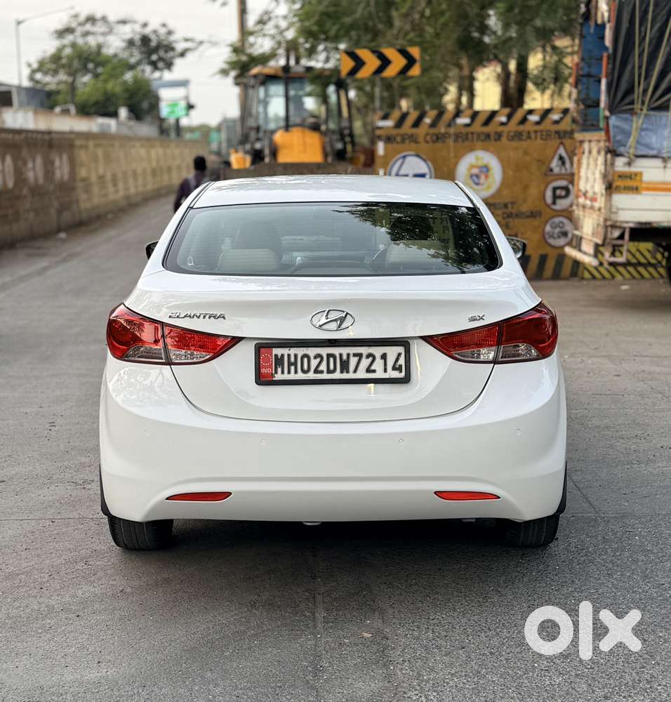 Hyundai Neo Fluidic Elantra 1.8 Sx At Vtvt, 2015, Petrol