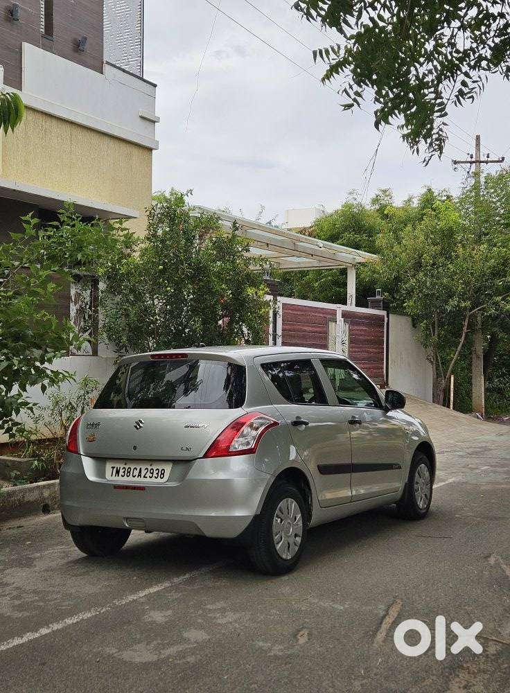Maruti Suzuki Swift Lxi Option, 2015, Petrol