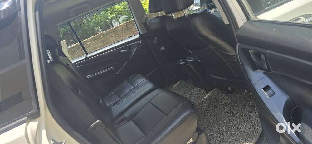 Toyota Innova Crysta 2.4 G Mt 8s, 2020, Diesel