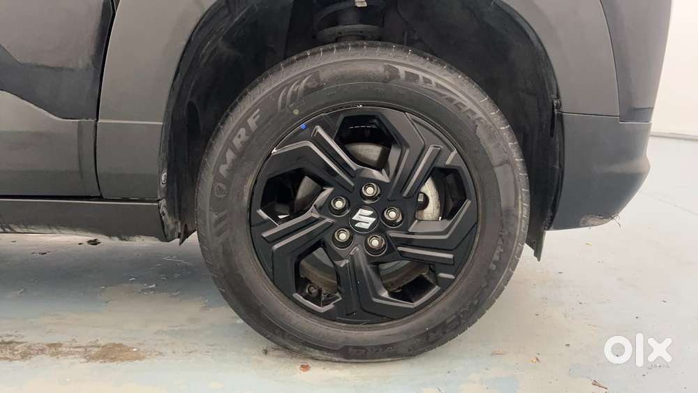 Maruti Suzuki Vitara Brezza 1.5 Zxi At, 2023, Petrol