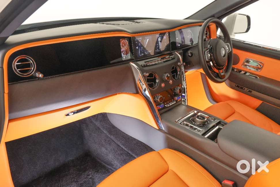 Rolls-royce Cullinan V12, 2025, Petrol