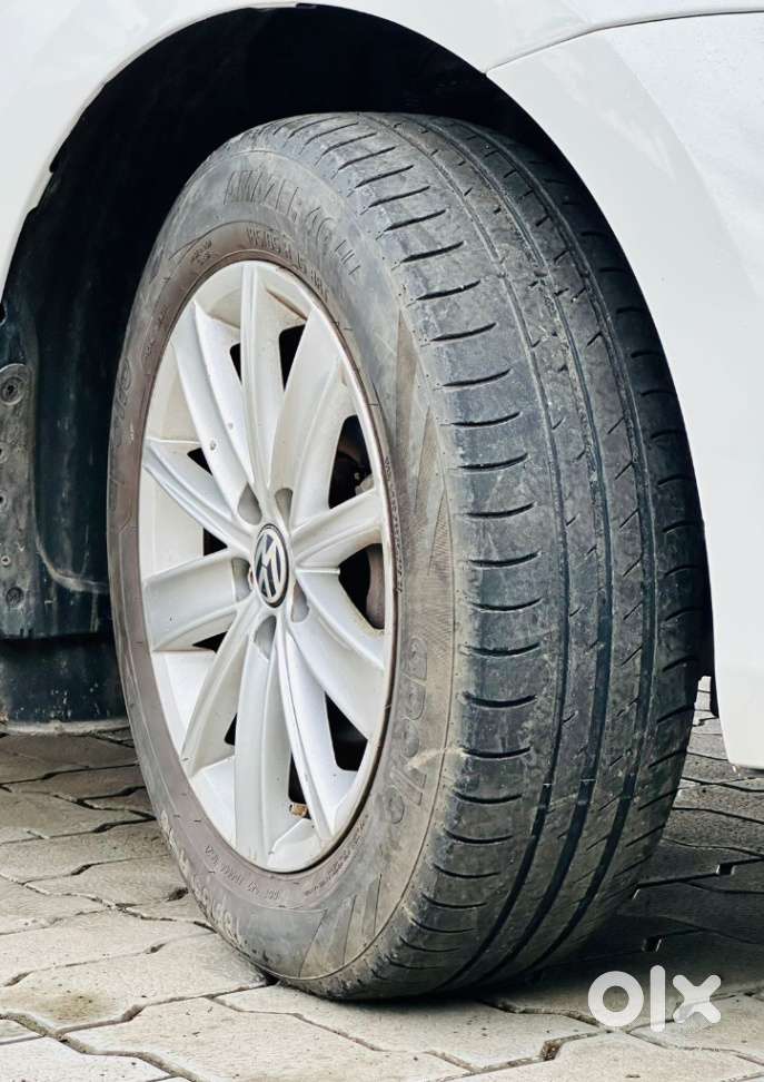 Volkswagen Vento 1.5l Tdi Highline Plus At Diesel, 2015