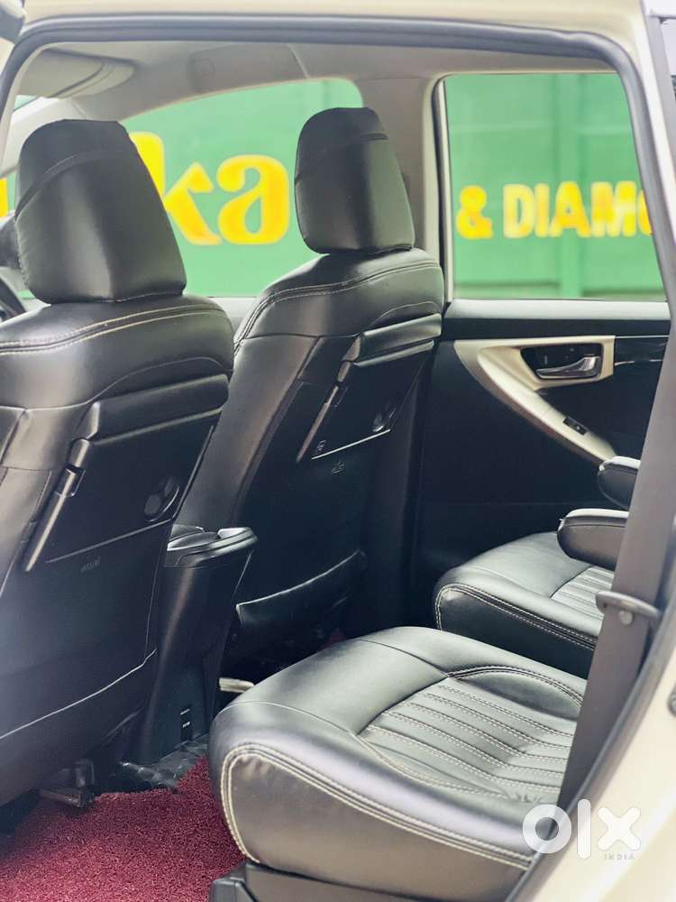 Toyota Innova Crysta 2.4 V 7 Str, 2017, Diesel