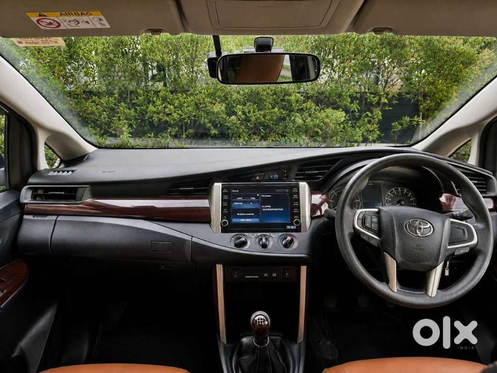 Toyota Innova Crysta 2.4 G Mt, 2024, Diesel