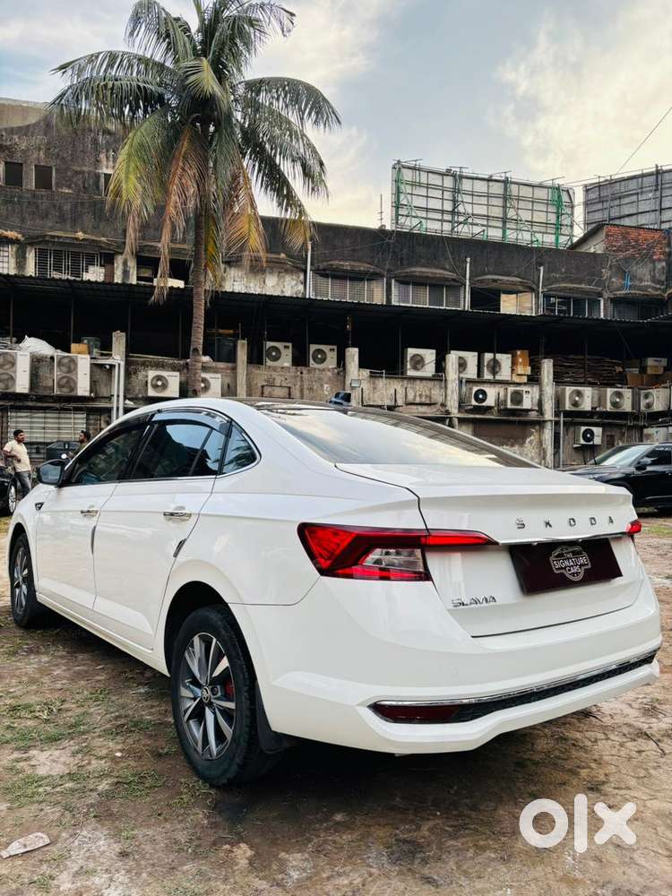 Skoda Slavia Style 1.0 Tsi At Dual Tone, 2022, Petrol