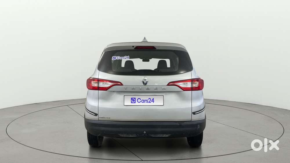 Renault Triber 1.0 Rxe, 2023, Petrol