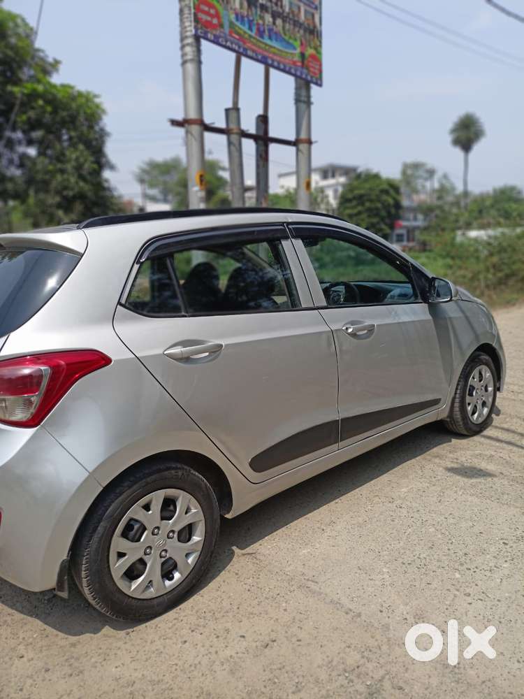 Hyundai Grand I10 2013-2016 Sportz, 2015, Petrol