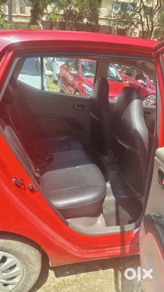 Hyundai I10 Sportz At, 2013, Petrol