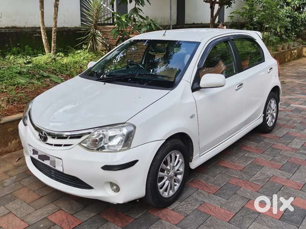 Toyota Etios Liva Vx (petrol)