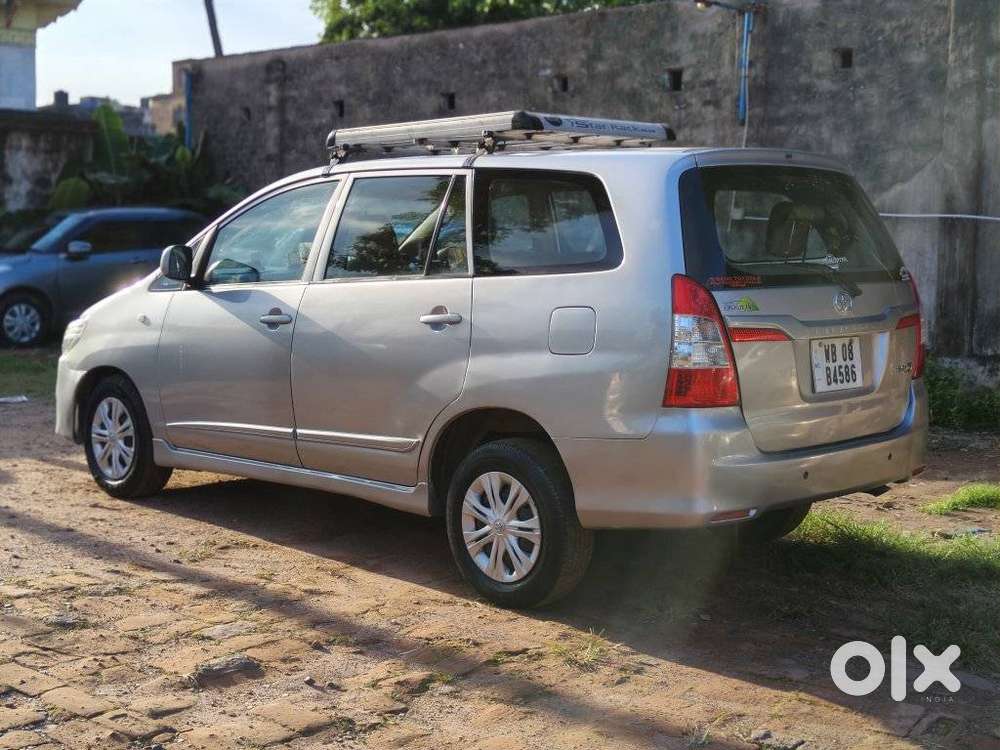 Toyota Innova 2.5 G (diesel) 8 Seater, 2016, Diesel