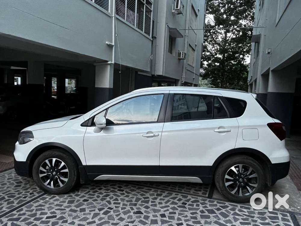 Maruti Suzuki S-cross 2022 Petrol 62000 Km Driven