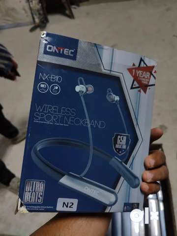 Earphones 300 online rs