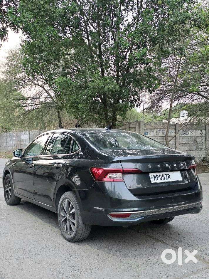 Skoda Slavia Style 1.0l Tsi Mt, 2023, Petrol