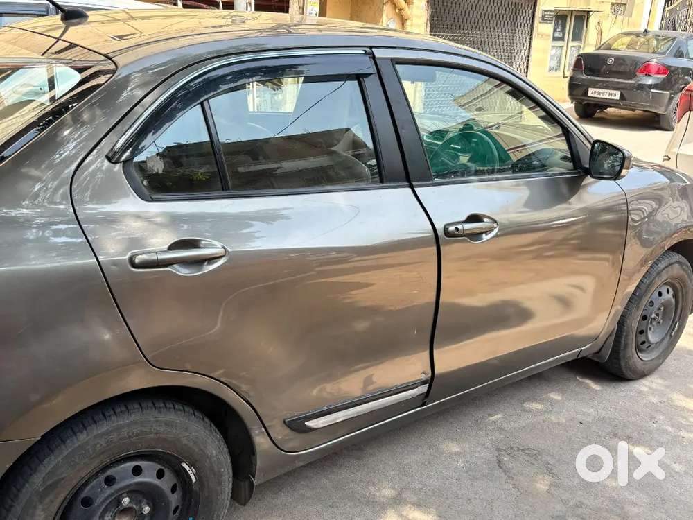 Urgent Sale Maruti Suzuki Dzire 2024 Petrol 70000 Km Driven With Cng