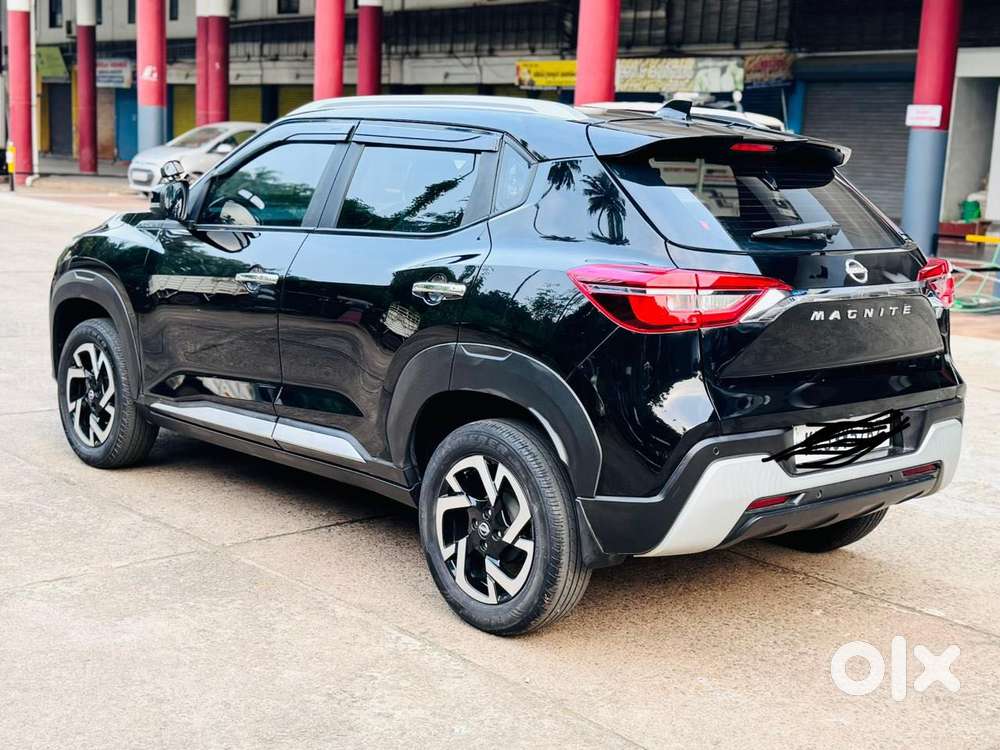 Nissan Magnite 1.0 Xv Premium, 2024, Petrol