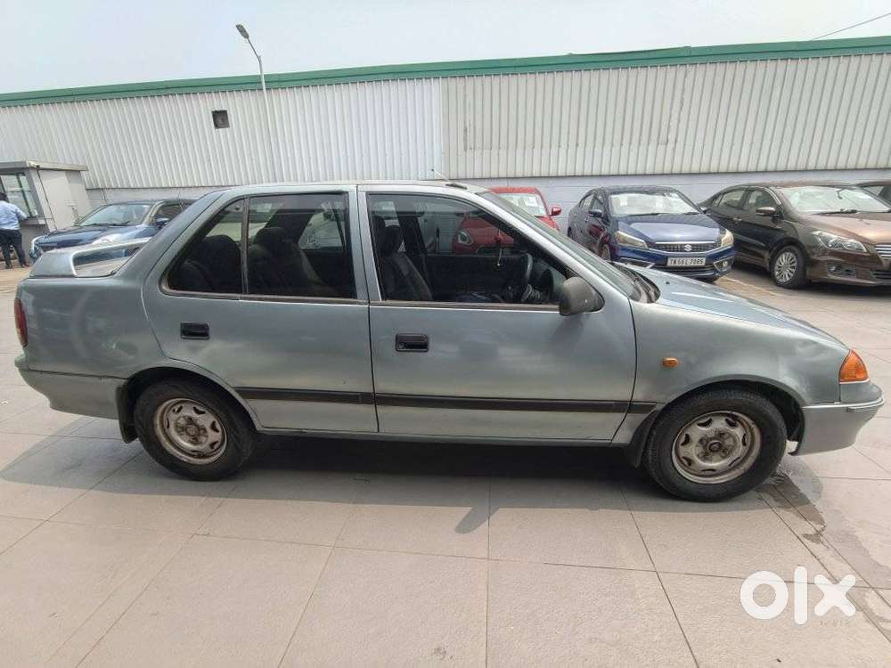 Maruti Suzuki Esteem, 2001, Petrol