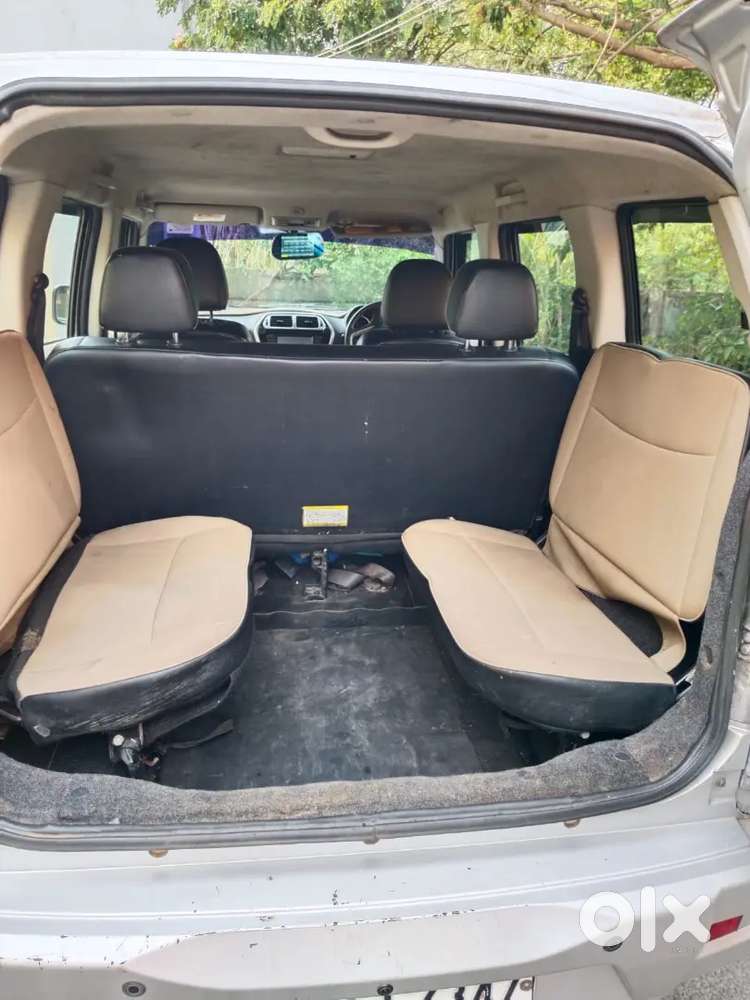 Mahindra Tuv 300 Plus 2018