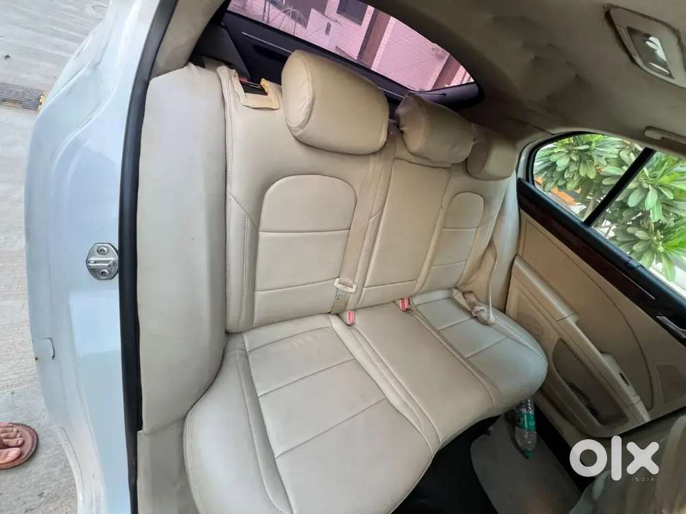 Skoda Superb 2012