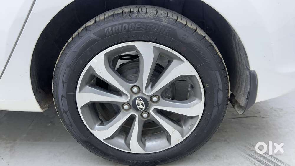 Hyundai Xcent 1.2 Vtvt Sx Option, 2015, Petrol