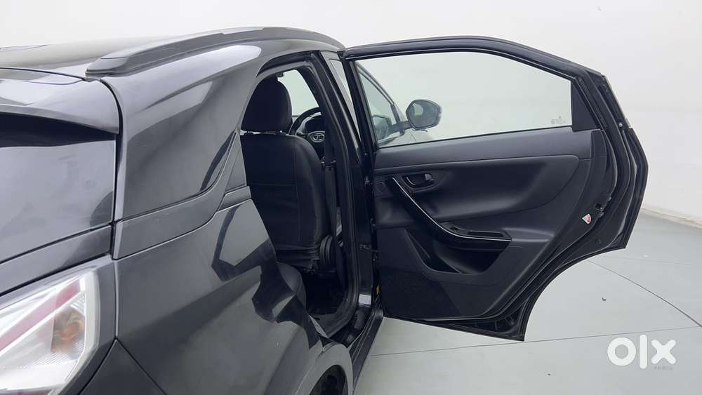 Tata Nexon 1.2 Revotron Xz Plus Hs Dark Edition, 2022, Petrol