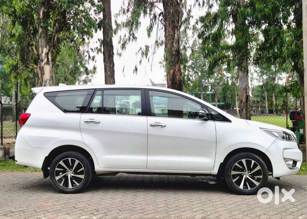 Toyota Innova Crysta 2.4 Z 7 Str, 2026, Diesel