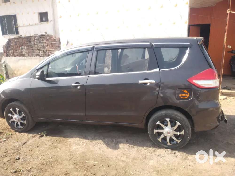 Maruti Suzuki Ertiga 2018 Cng & Hybrids 97000 Km Driven