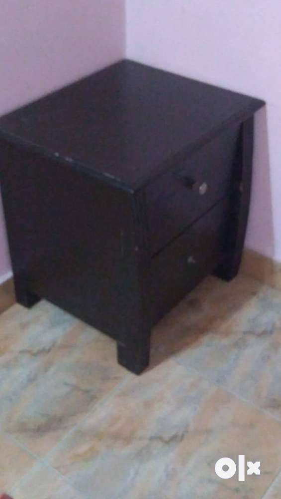 Bedside table olx new arrivals