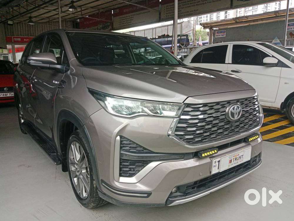 Toyota Innova Hycross, 2024, Petrol